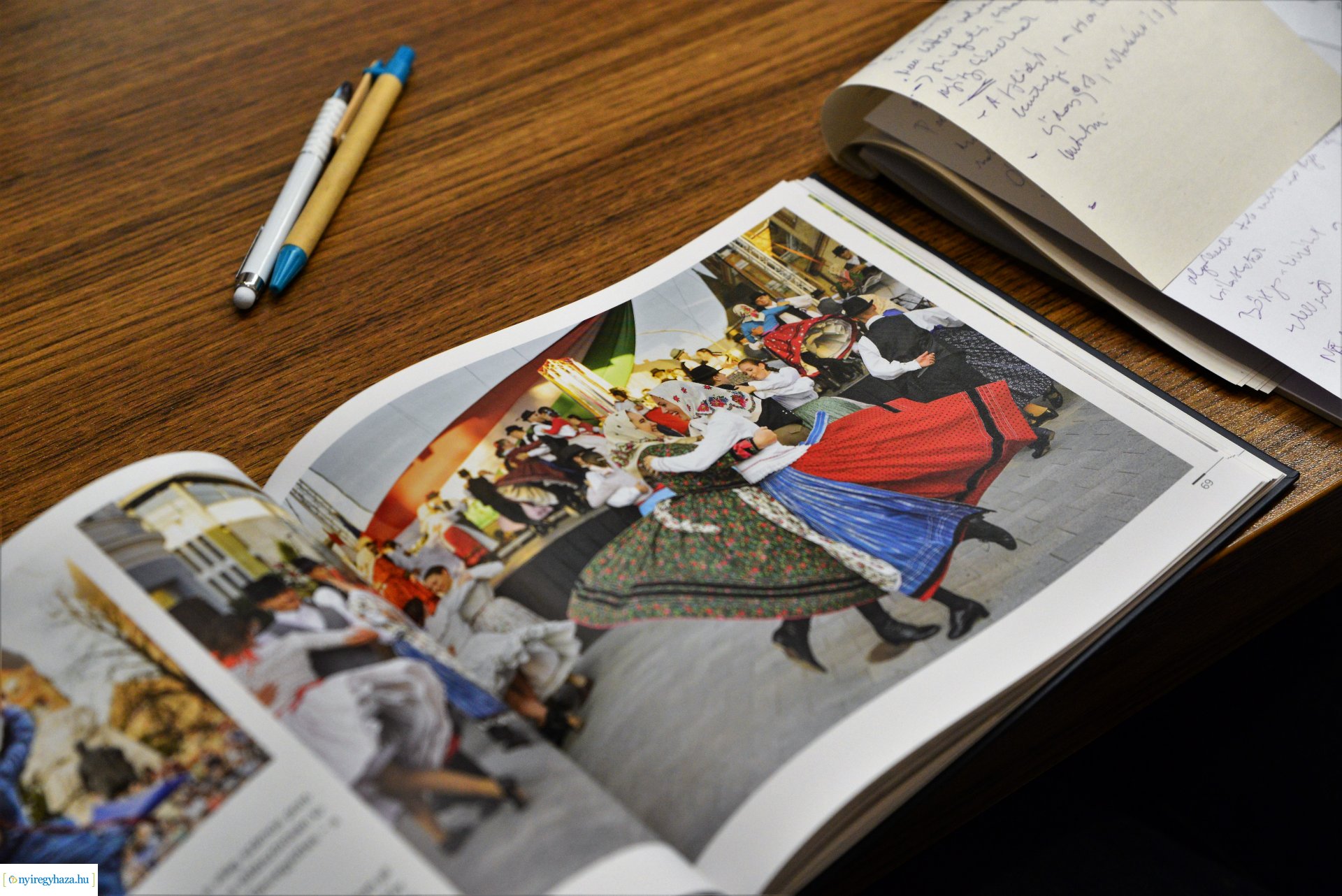 Nyíregyháza új képeskönyvét mutatták be a Városházán