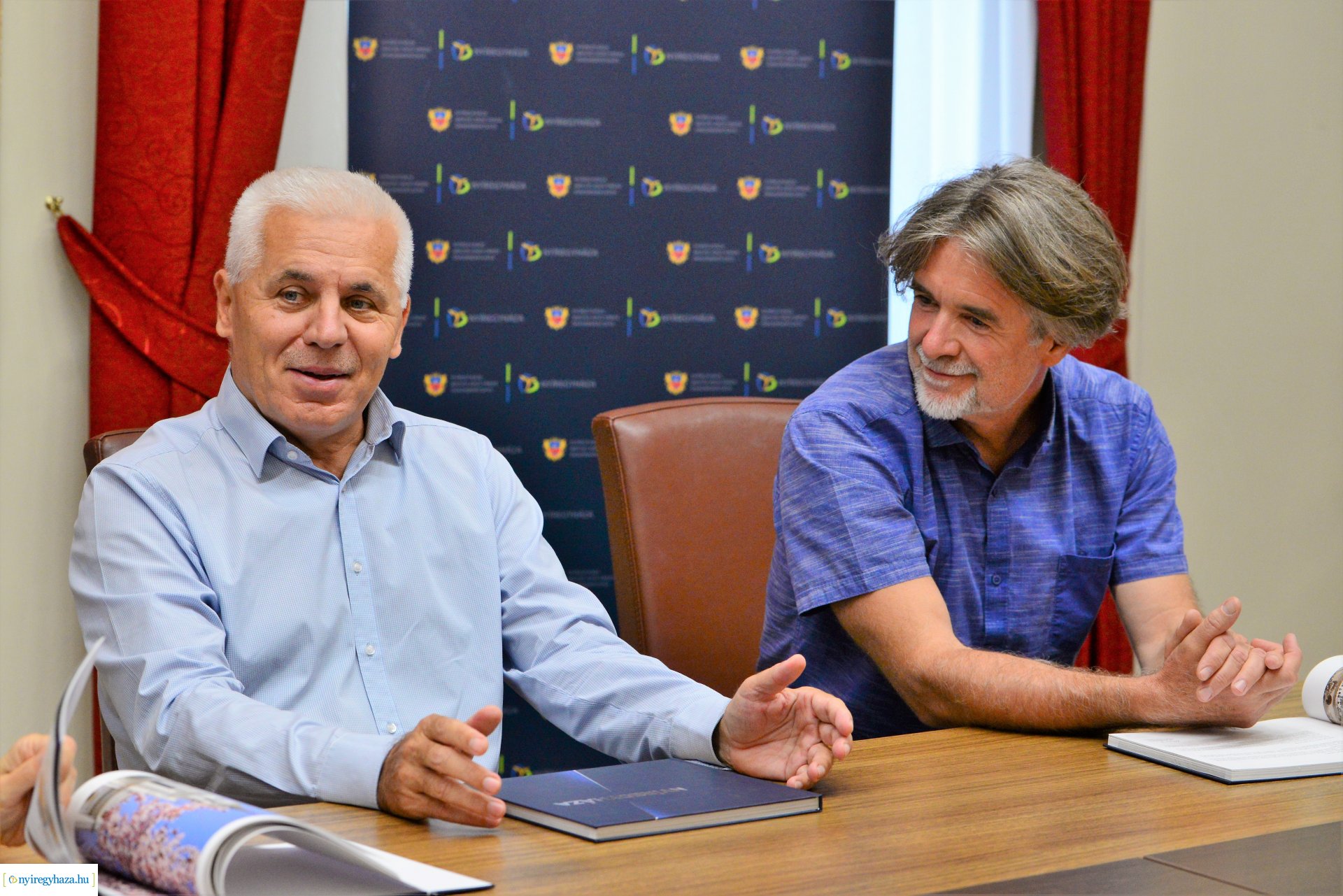 Nyíregyháza új képeskönyvét mutatták be a Városházán