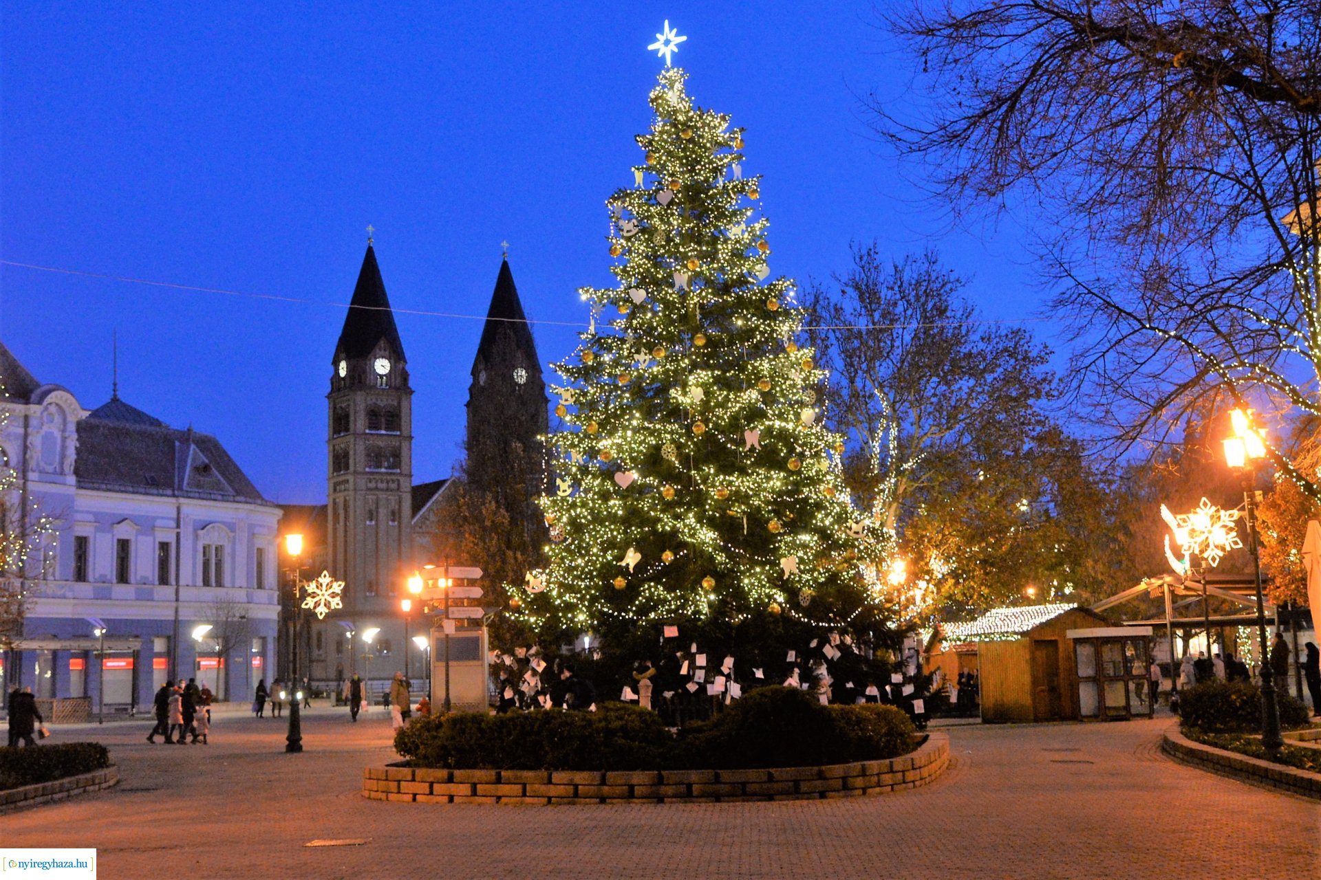 Nyíregyháza ünnepi fényei
