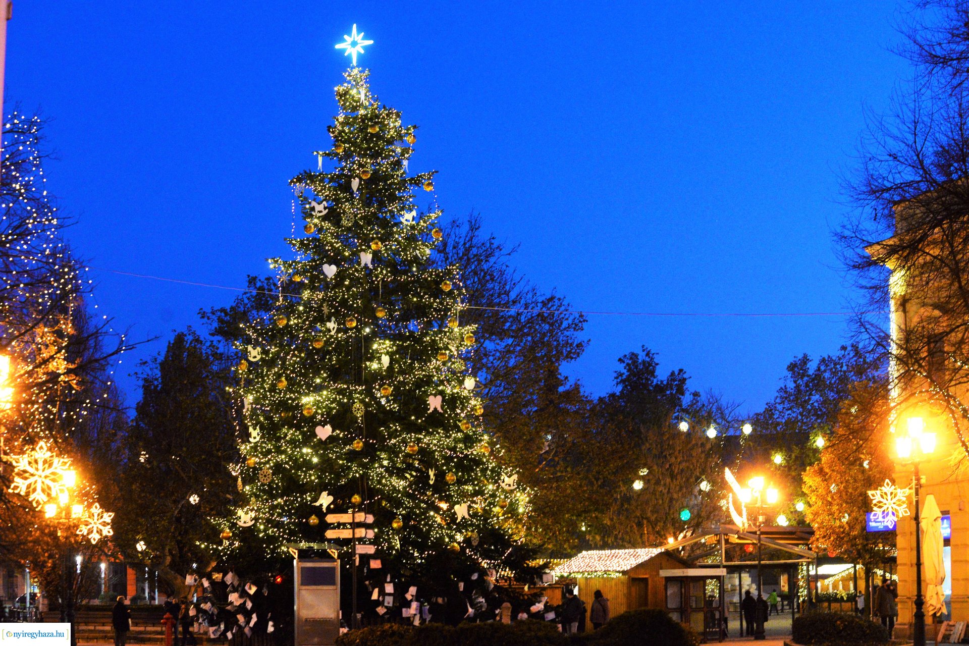 Nyíregyháza ünnepi fényei