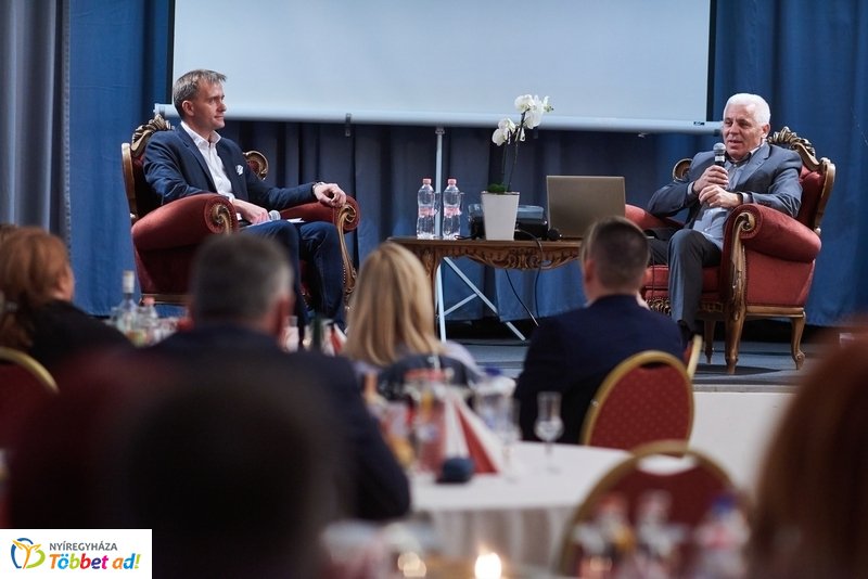 Nyíregyházán Schiffer Miklós