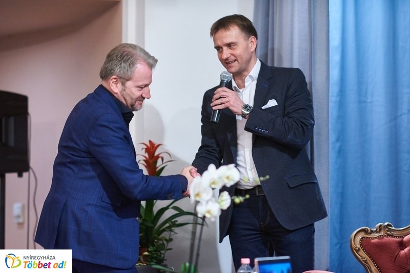 Nyíregyházán Schiffer Miklós