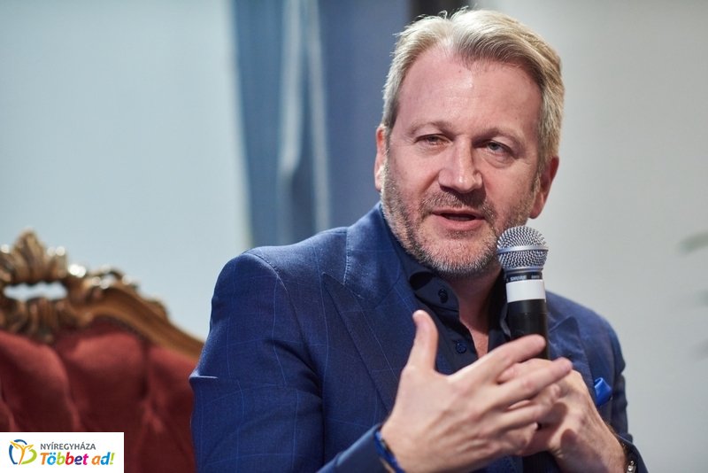 Nyíregyházán Schiffer Miklós