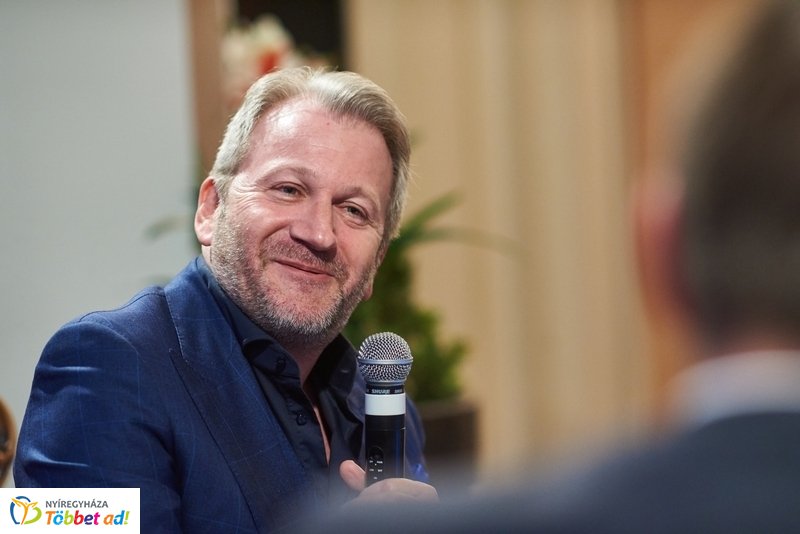 Nyíregyházán Schiffer Miklós