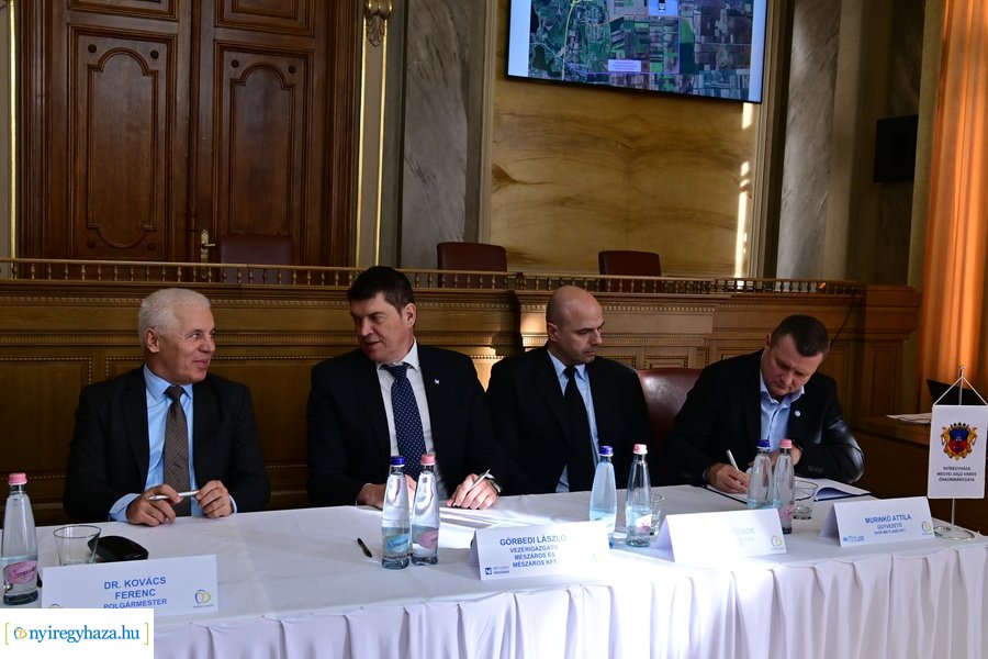 Nyíregyházi Déli Ipari Park fejlesztésének aláírása 20240212