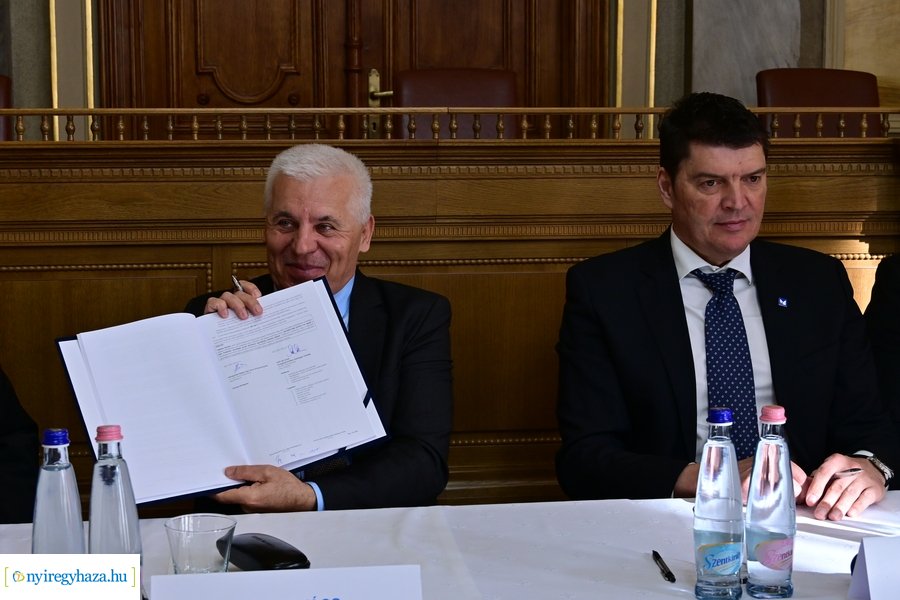 Nyíregyházi Déli Ipari Park fejlesztésének aláírása 20240212