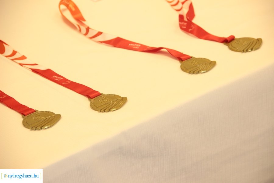 Nyíregyházi érmes négyes