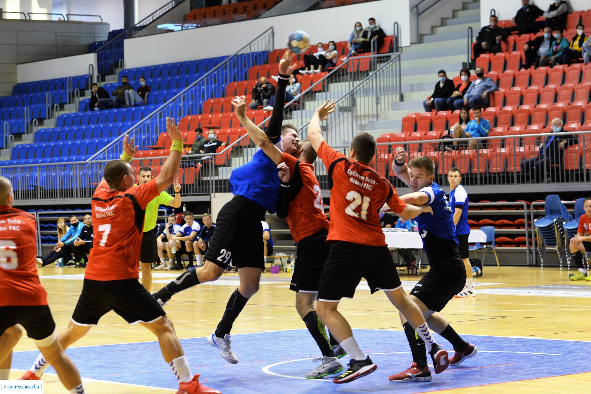 Nyíregyházi KC - Békés a Continental Arénában