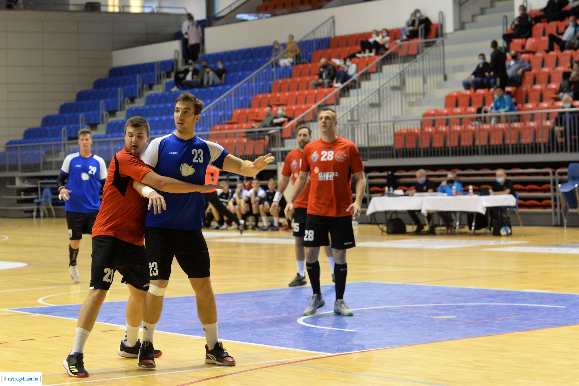 Nyíregyházi KC - Békés a Continental Arénában