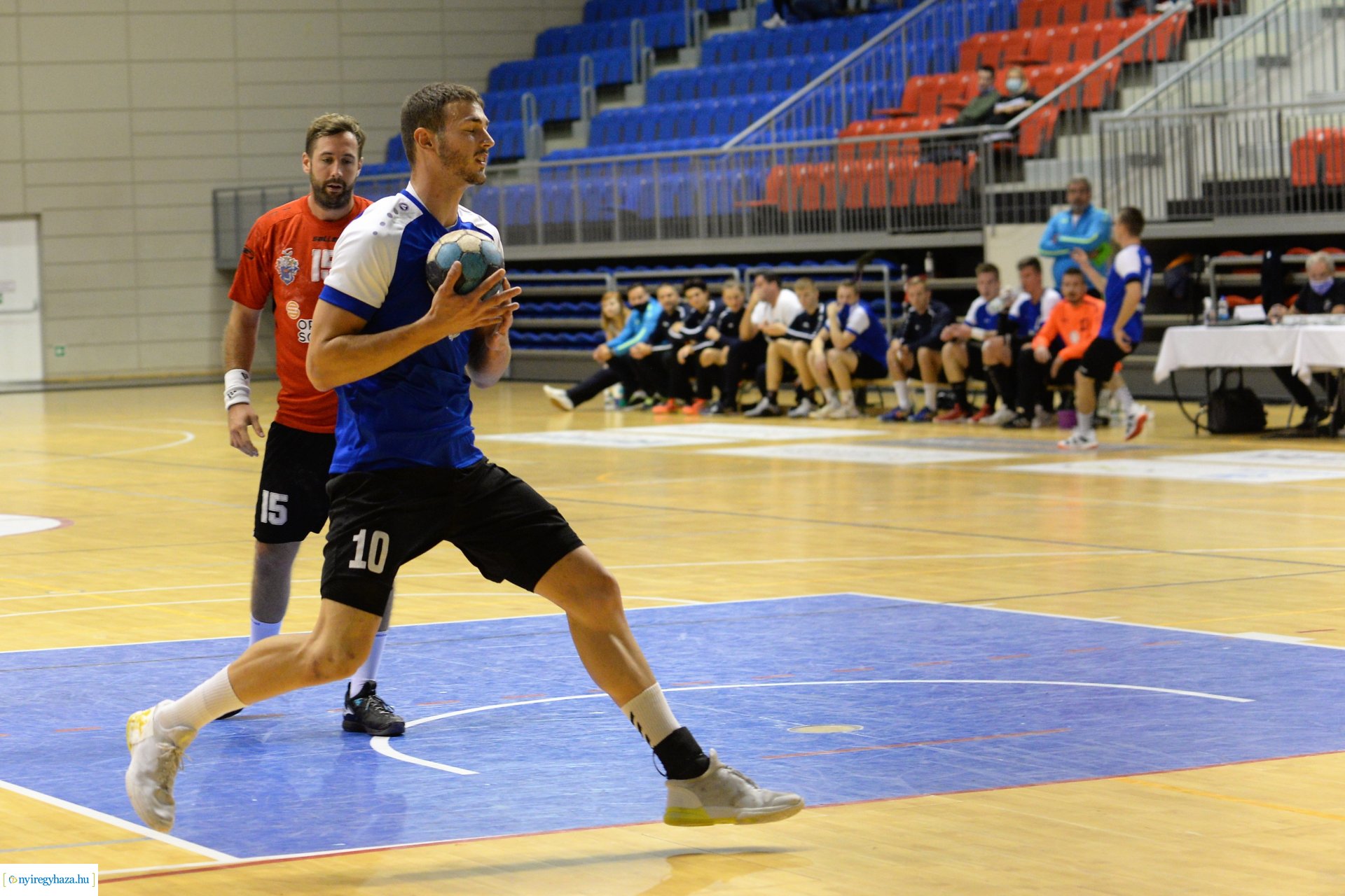 Nyíregyházi KC - Békés a Continental Arénában
