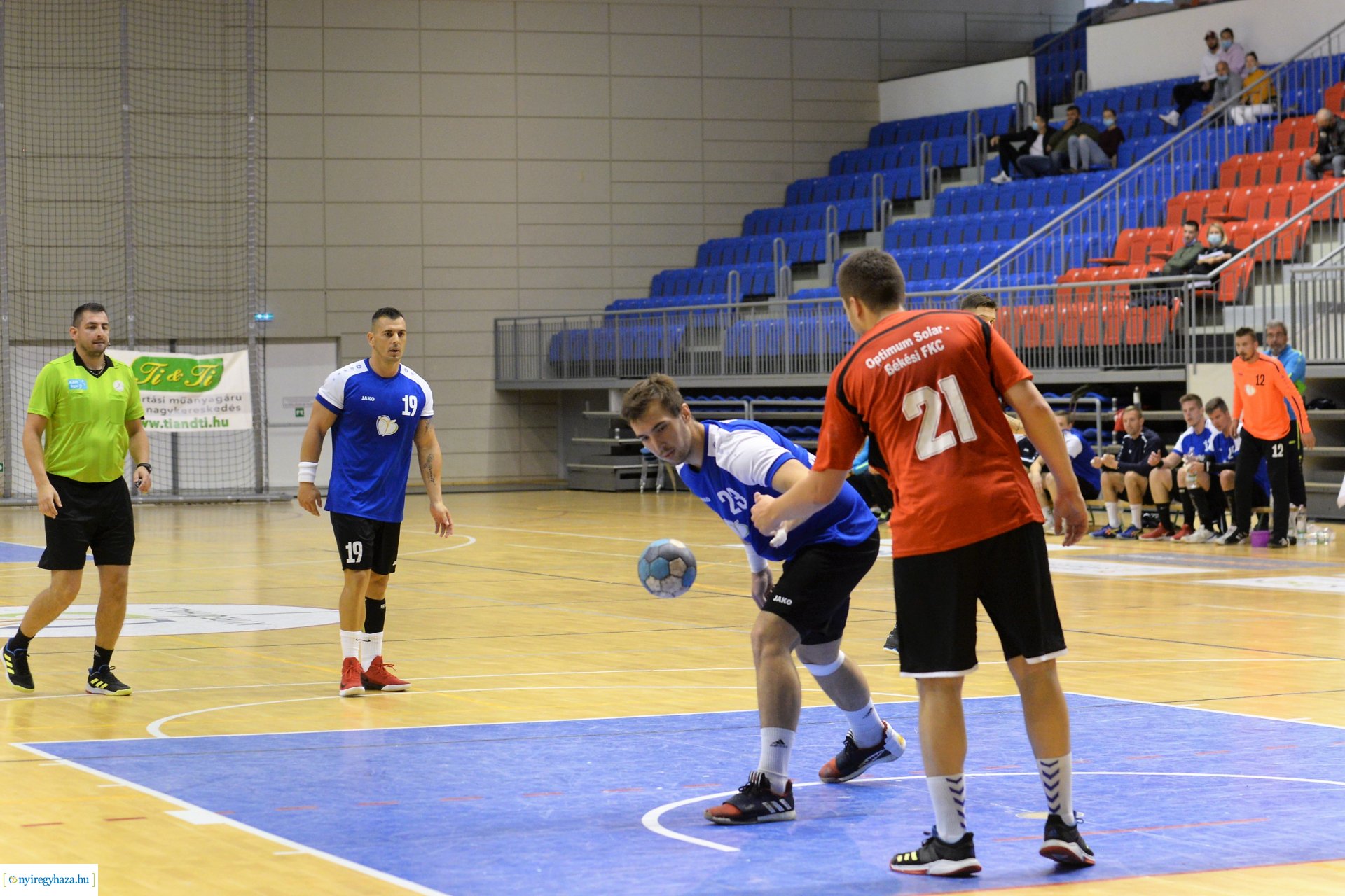 Nyíregyházi KC - Békés a Continental Arénában