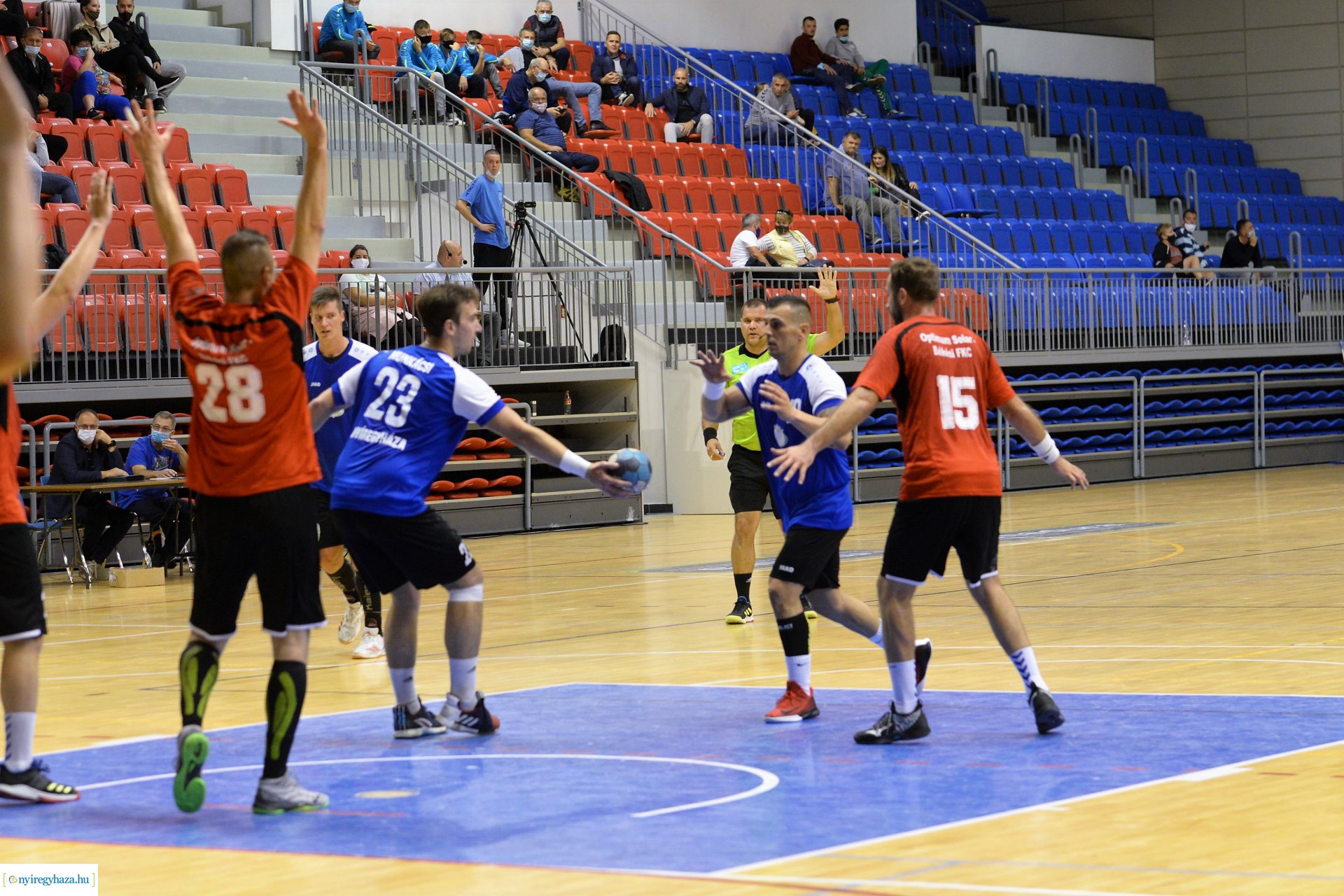 Nyíregyházi KC - Békés a Continental Arénában