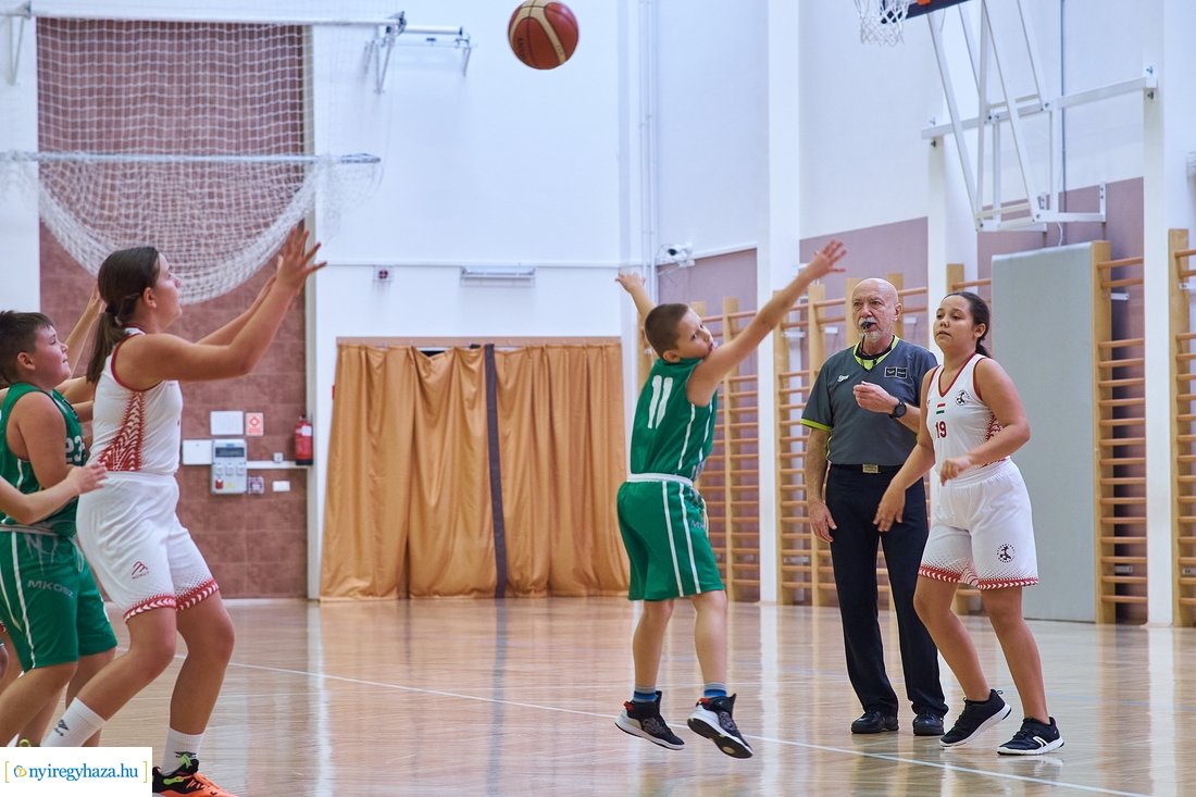 Nyíregyházi Kosársuli - Újfehértó kosárlabda mérkőzés