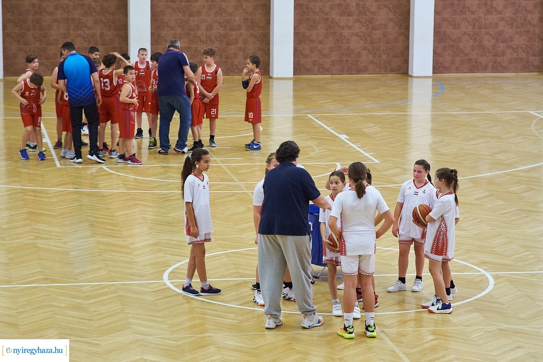 Nyíregyházi Kosársuli - Újfehértó kosárlabda mérkőzés