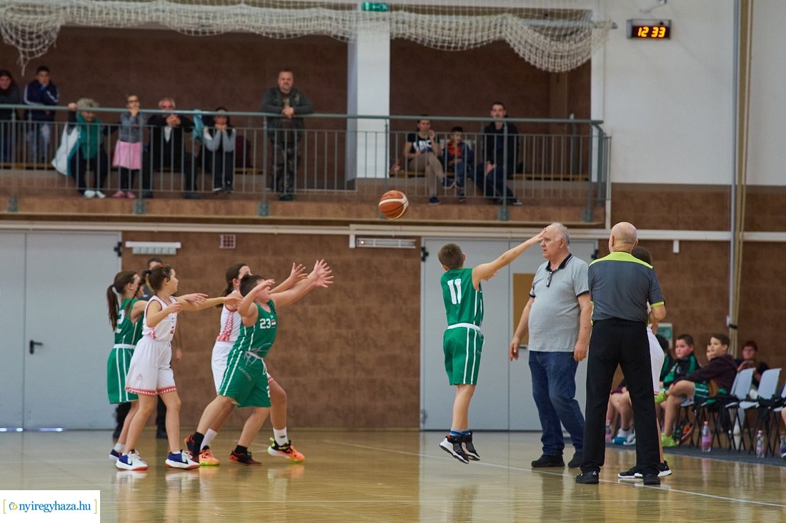 Nyíregyházi Kosársuli - Újfehértó kosárlabda mérkőzés