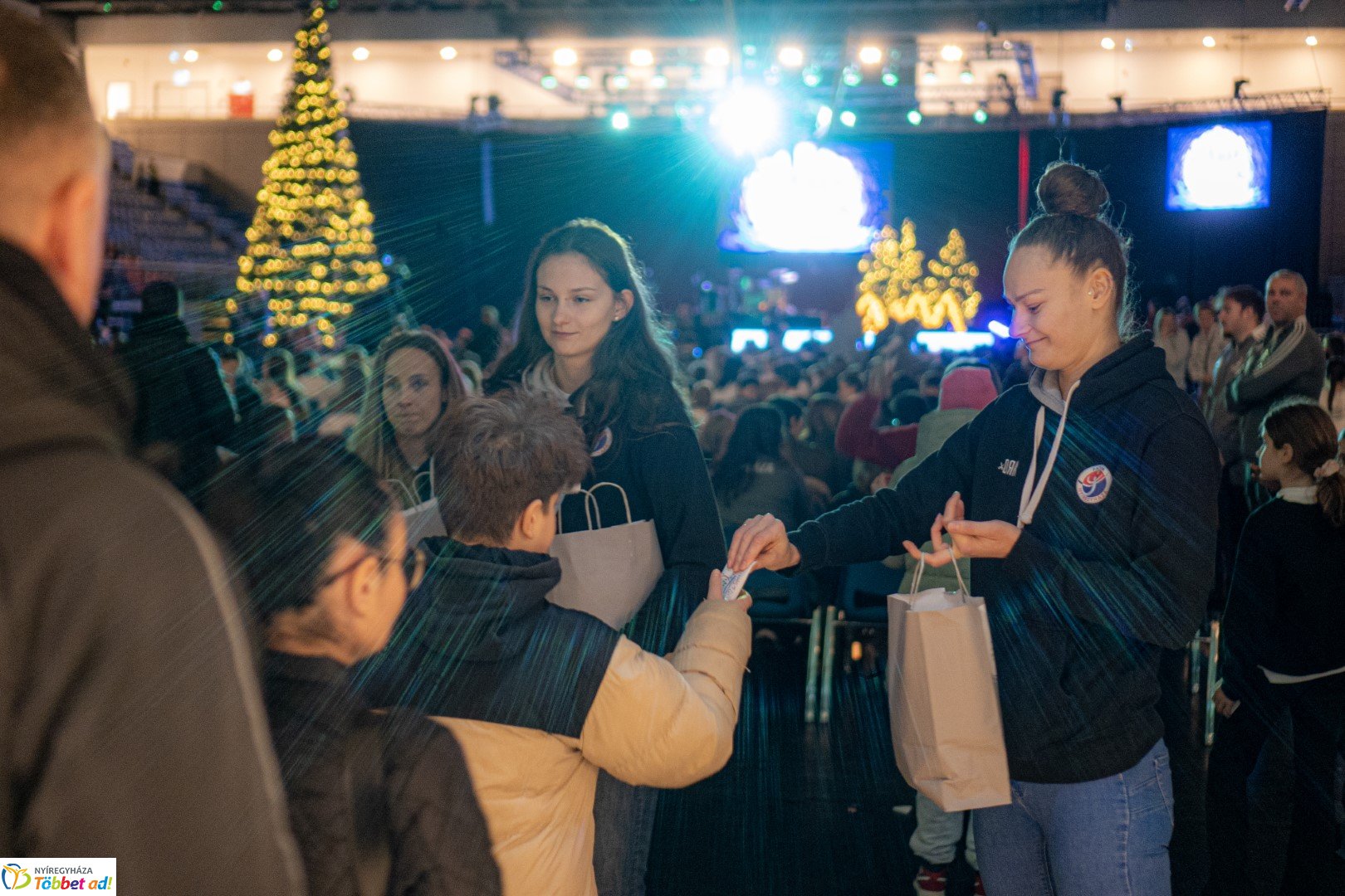 Karácsonyi Évzáró Gálaműsort rendezett a Nyíregyházi Sportcentrum 