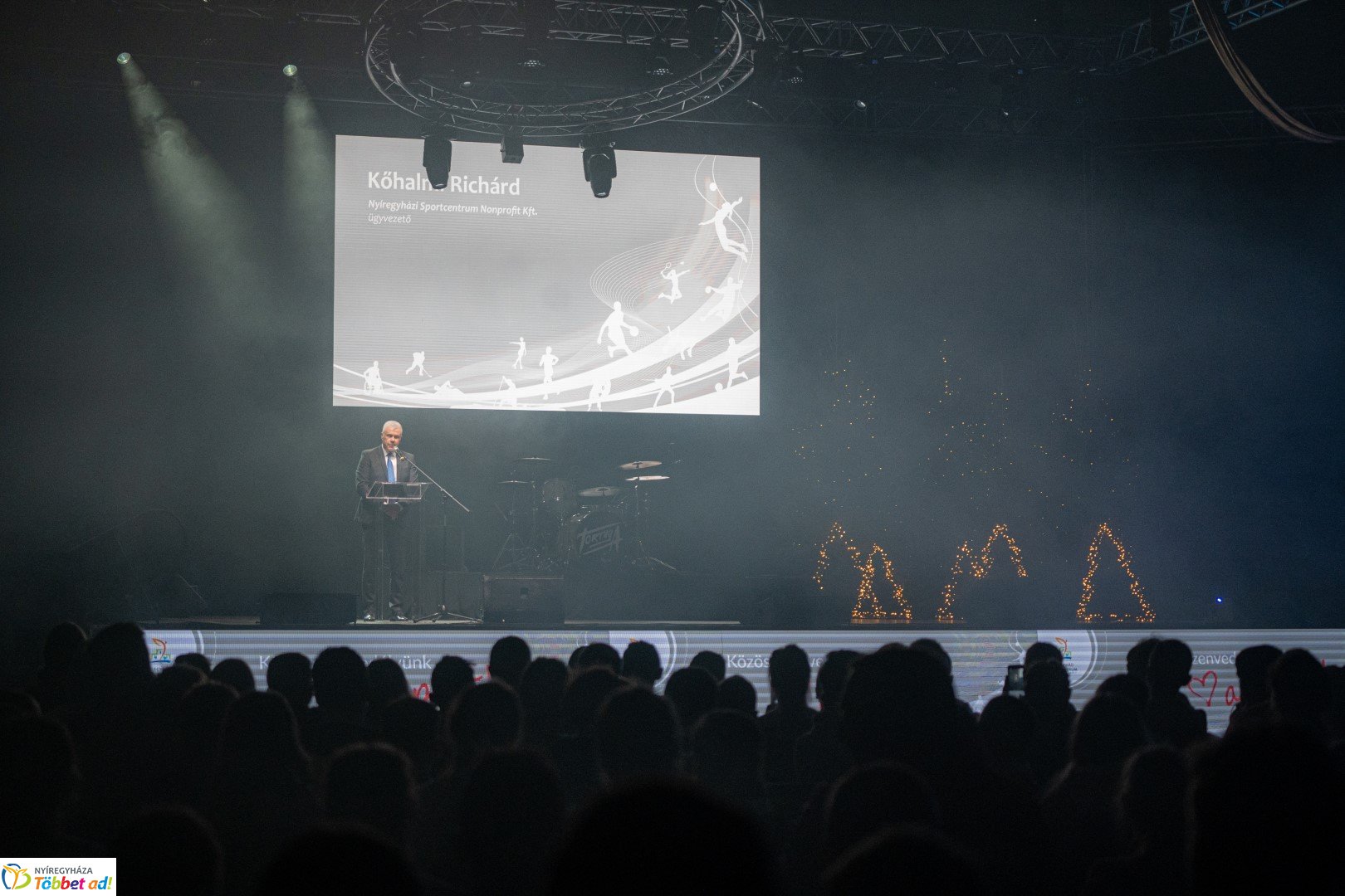 Karácsonyi Évzáró Gálaműsort rendezett a Nyíregyházi Sportcentrum 