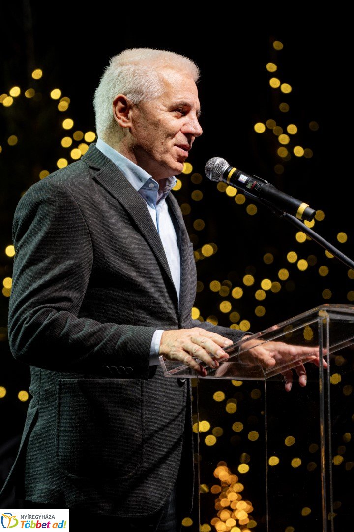 Karácsonyi Évzáró Gálaműsort rendezett a Nyíregyházi Sportcentrum 