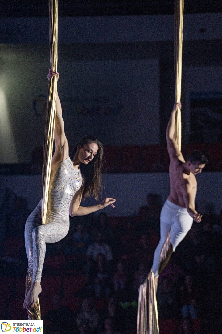 Karácsonyi Évzáró Gálaműsort rendezett a Nyíregyházi Sportcentrum 