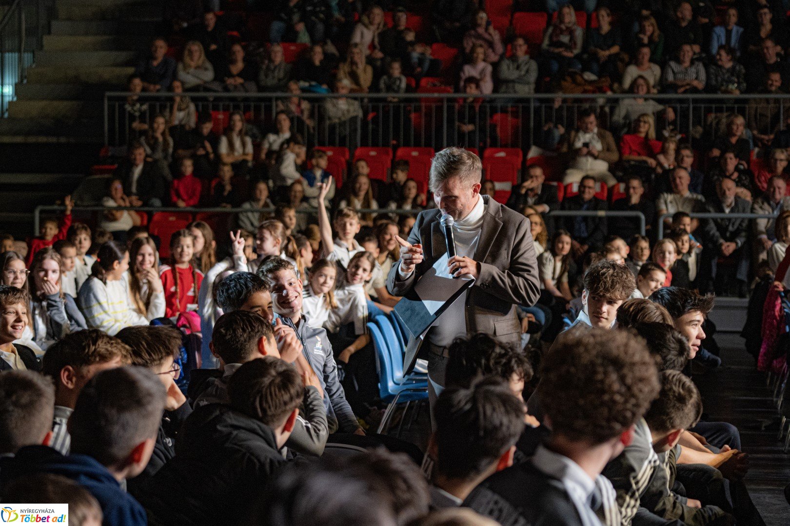 Karácsonyi Évzáró Gálaműsort rendezett a Nyíregyházi Sportcentrum 