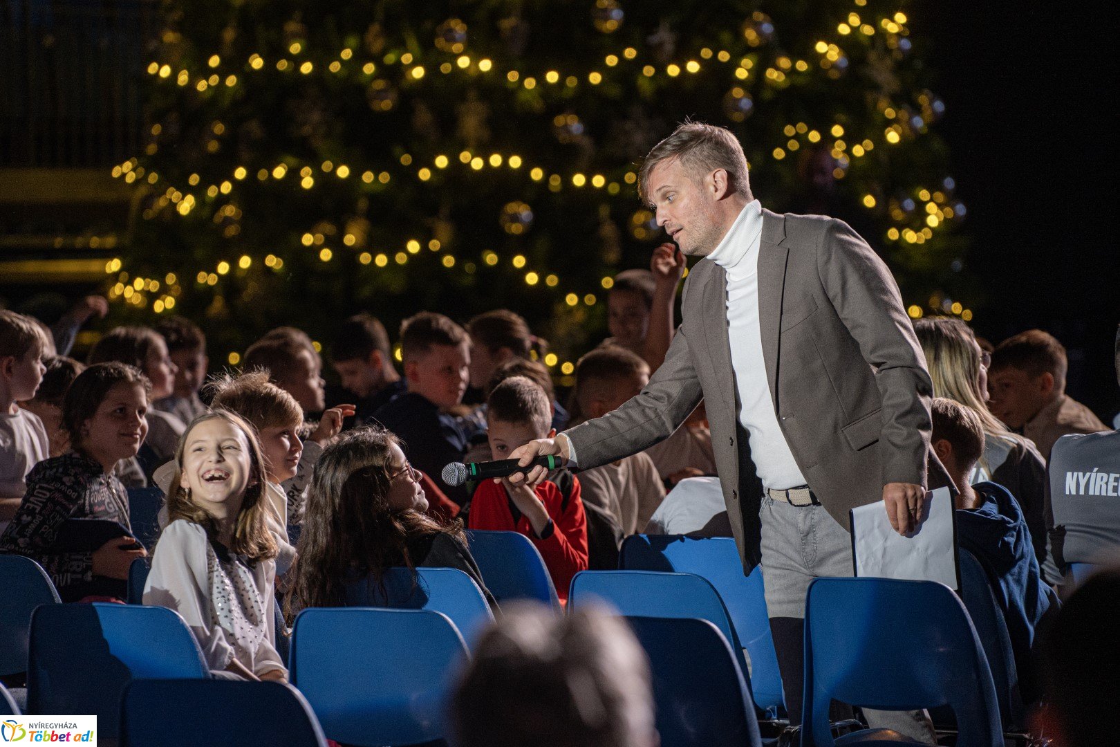 Karácsonyi Évzáró Gálaműsort rendezett a Nyíregyházi Sportcentrum 