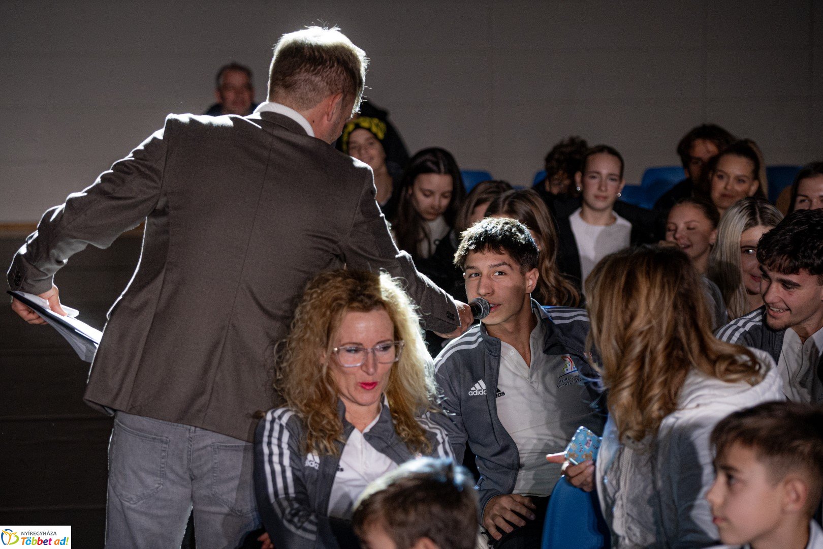 Karácsonyi Évzáró Gálaműsort rendezett a Nyíregyházi Sportcentrum 