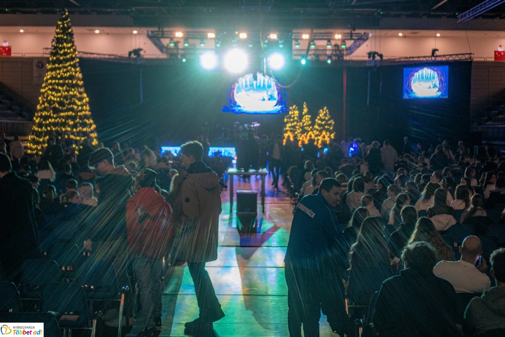 Karácsonyi Évzáró Gálaműsort rendezett a Nyíregyházi Sportcentrum 