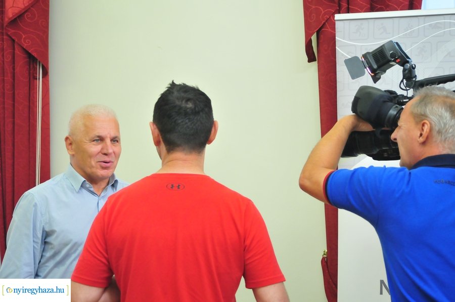 Nyíregyházi sportolók a Városházán 20230807