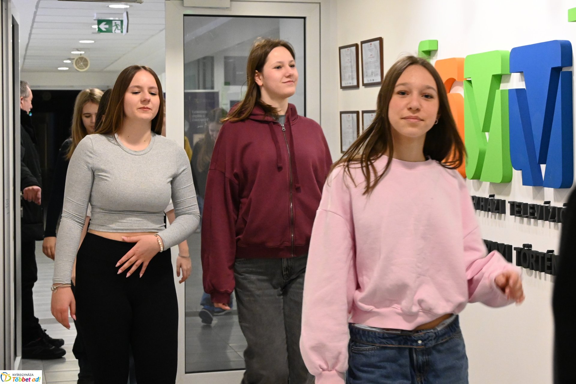 Nyolcadikosok látogattak a Zelk iskolából a Nyíregyházi Televízió stúdiójába