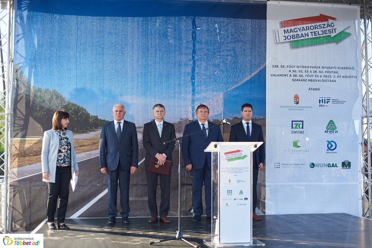 Nyugati elkerülő szakasz átadó - Nyírszőlős