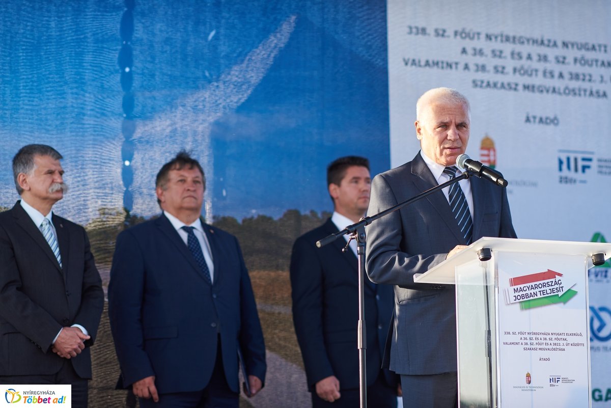 Nyugati elkerülő szakasz átadó - Nyírszőlős