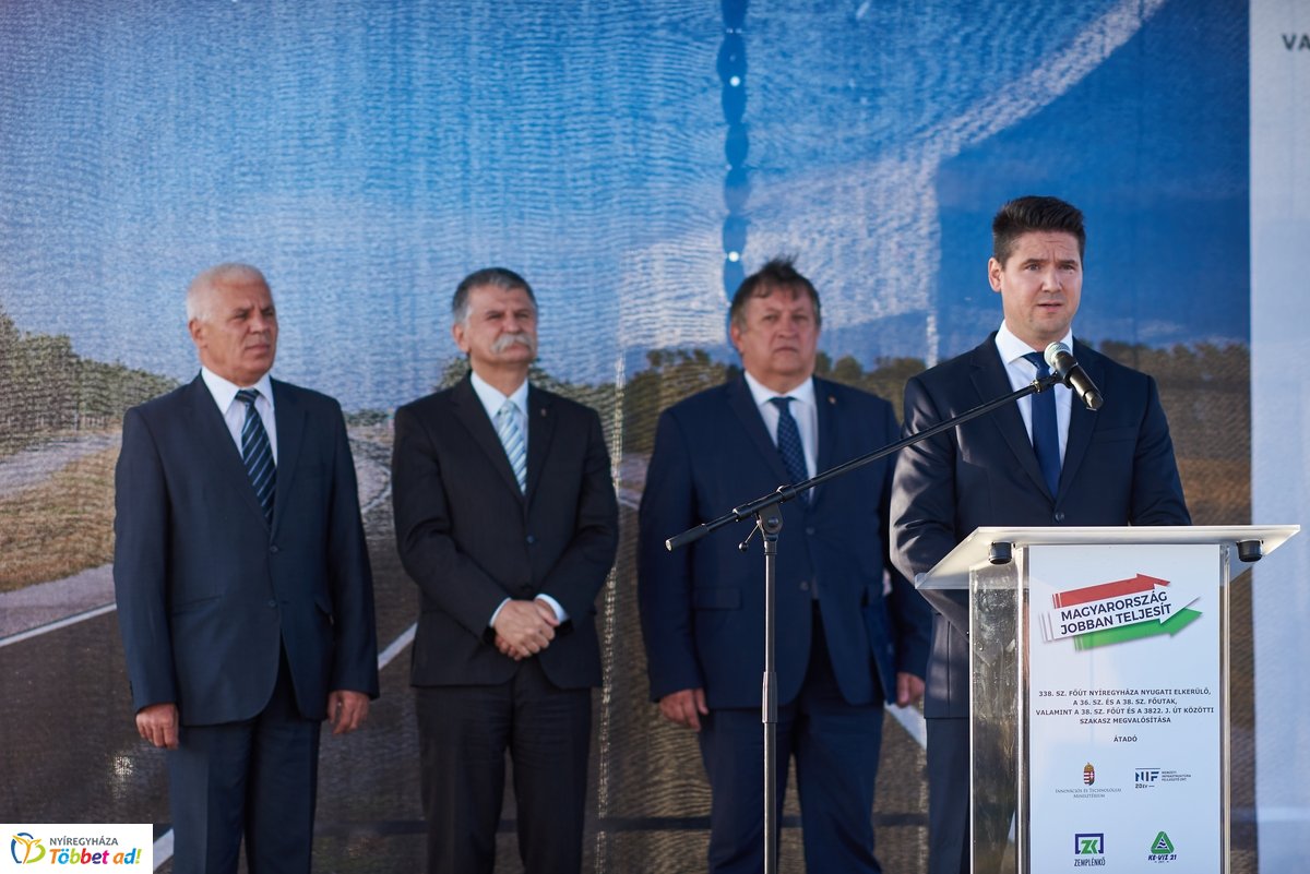 Nyugati elkerülő szakasz átadó - Nyírszőlős