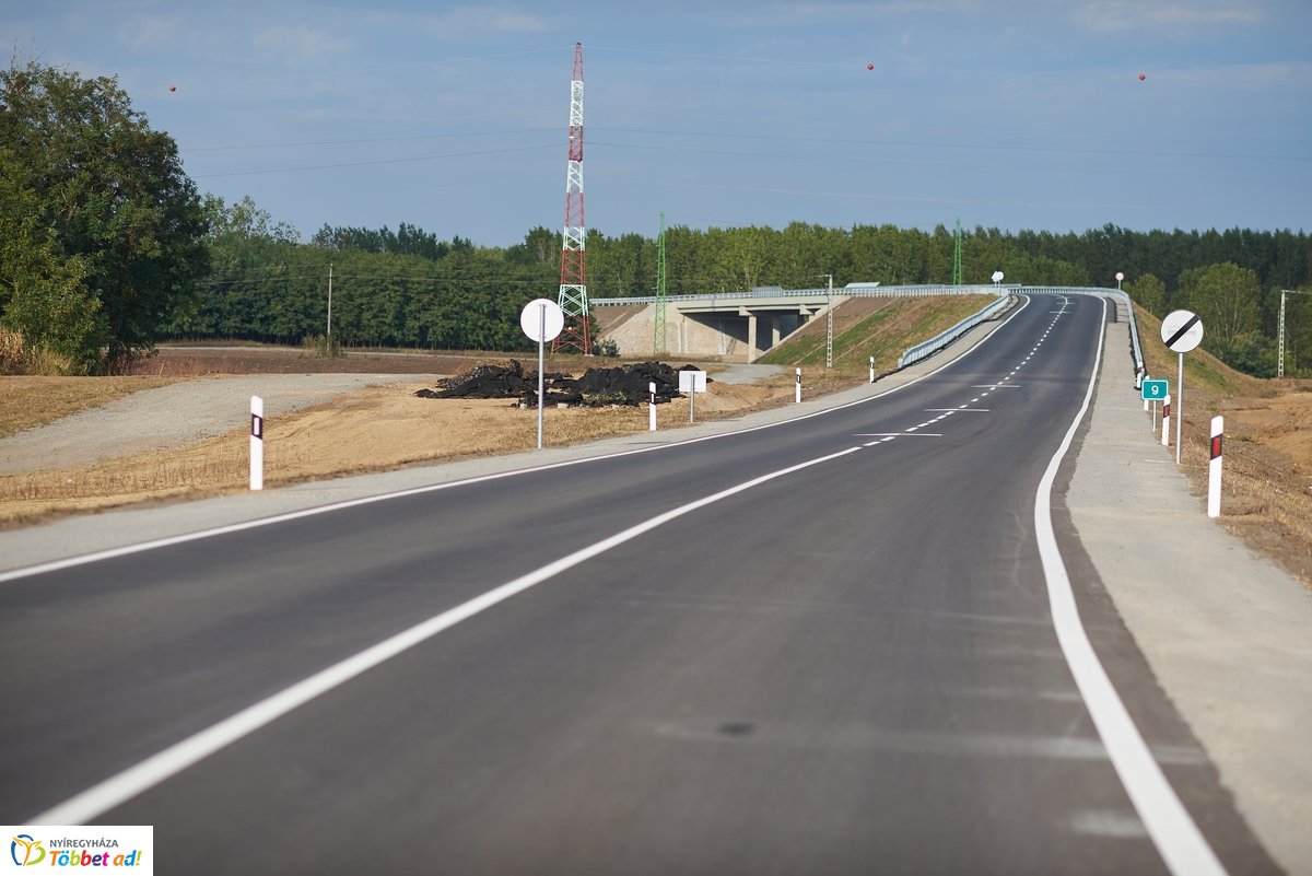 Nyugati elkerülő szakasz átadó - Nyírszőlős