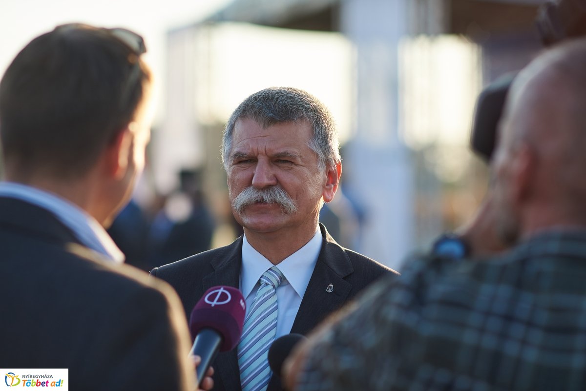 Nyugati elkerülő szakasz átadó - Nyírszőlős