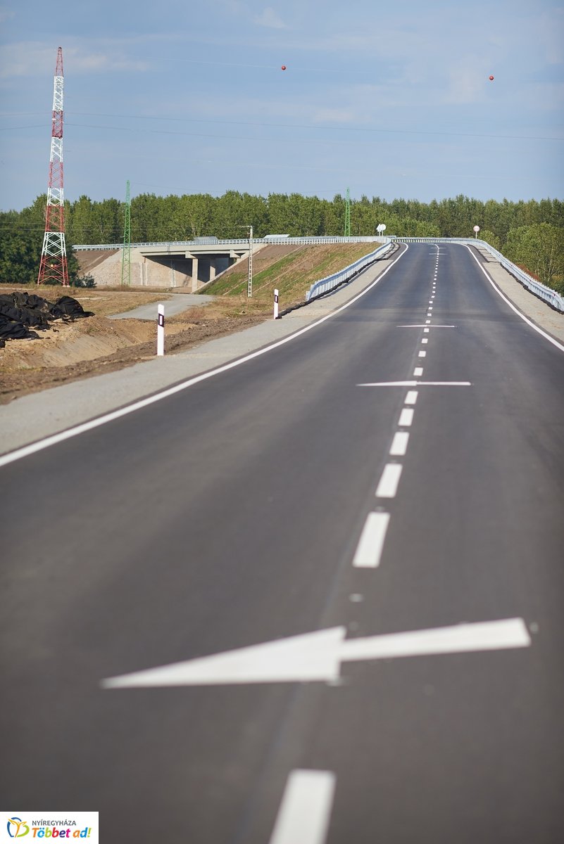 Nyugati elkerülő szakasz átadó - Nyírszőlős