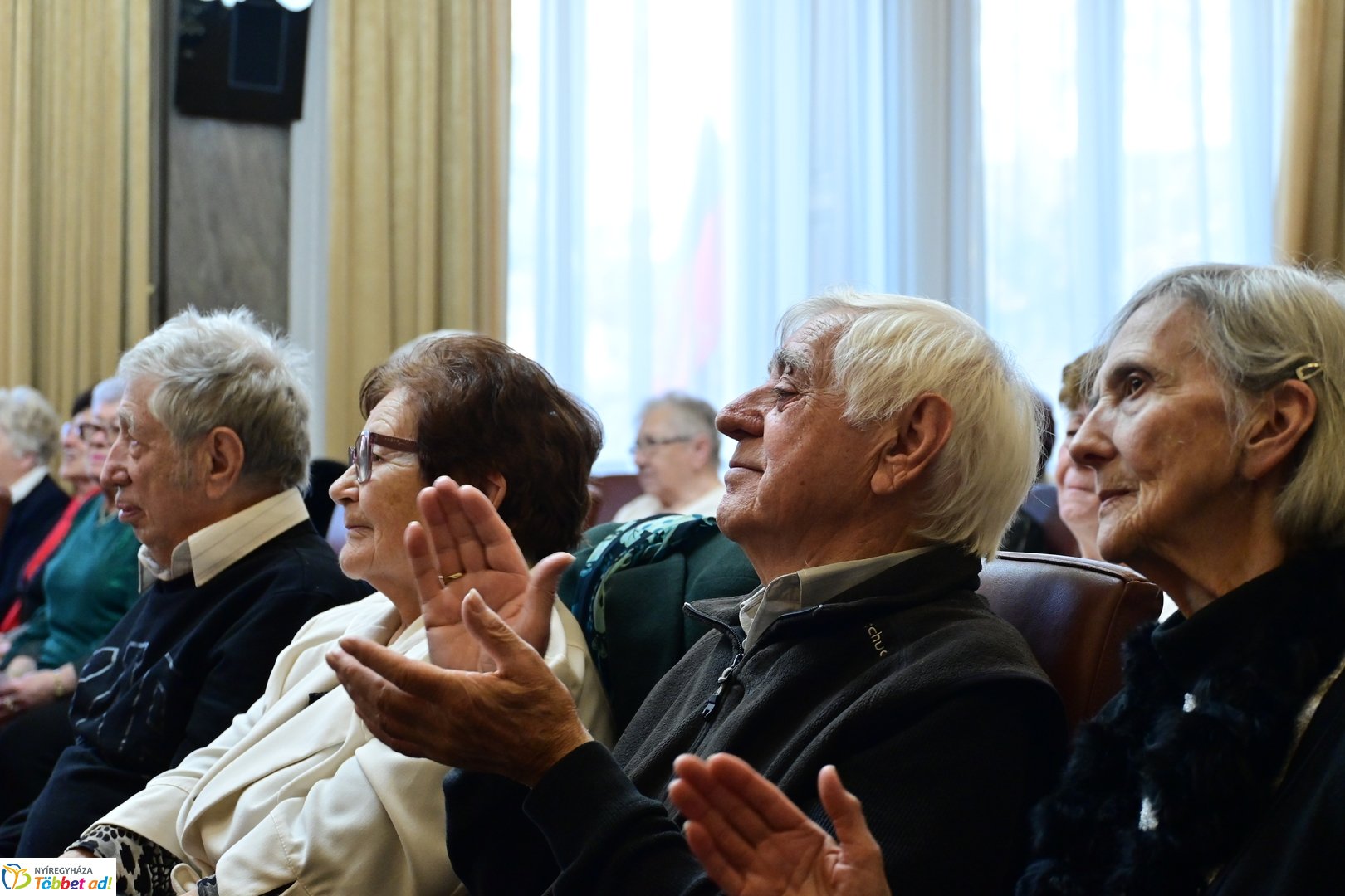 Nyugdíjas Karácsony 2025