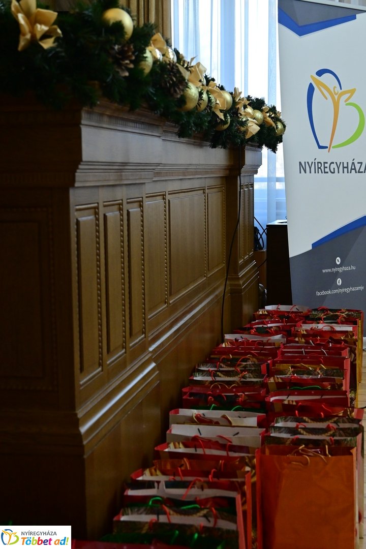 Nyugdíjas Karácsony 2025