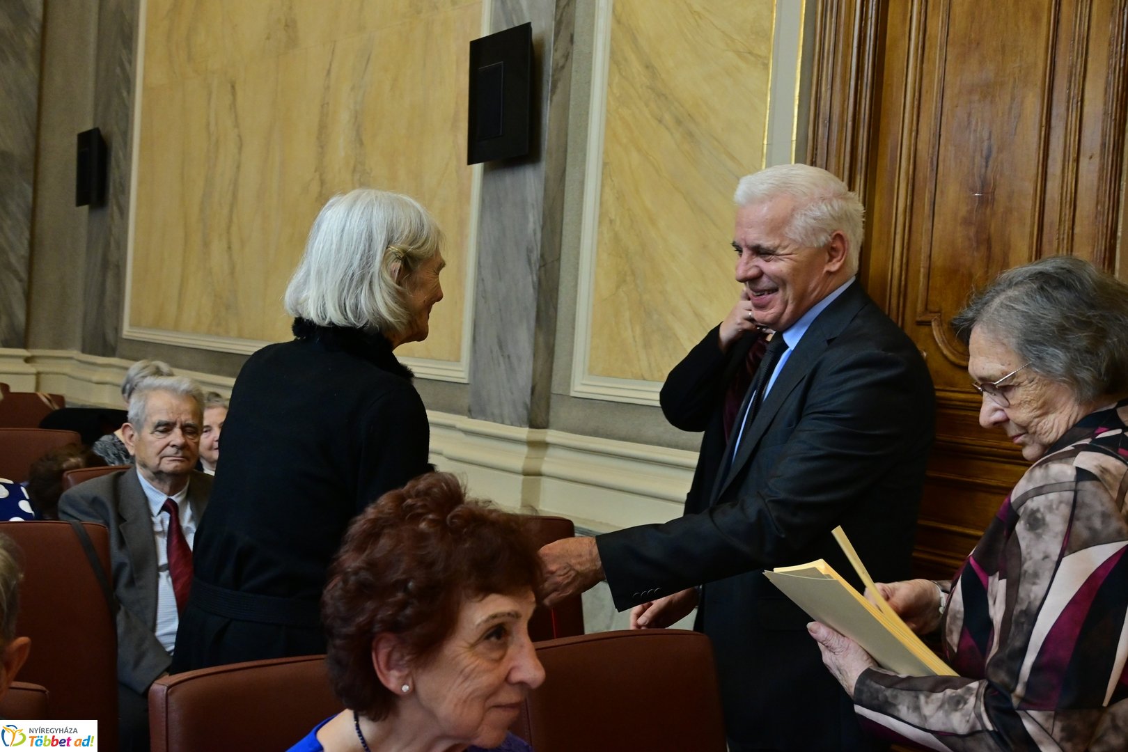 Nyugdíjas Karácsony 2025