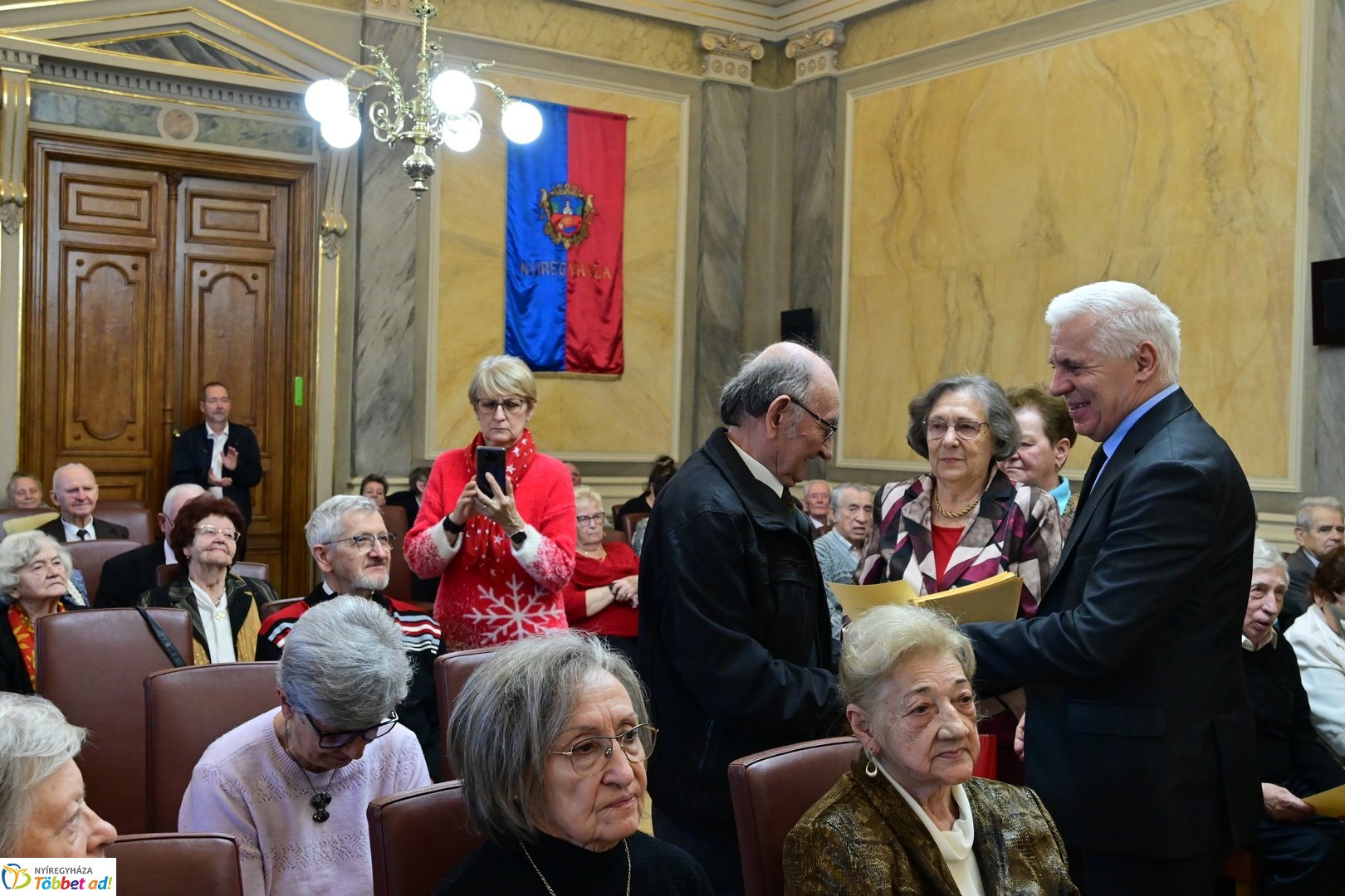 Nyugdíjas Karácsony 2025