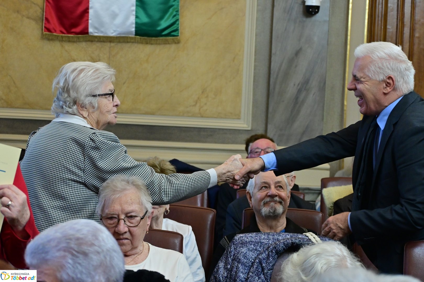 Nyugdíjas Karácsony 2025