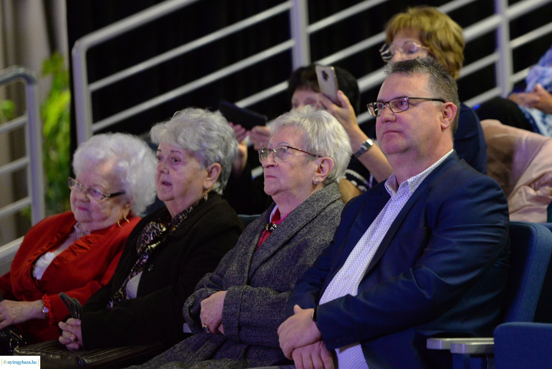 Nyugdíjas KI-MIT-TUD (2) 2023