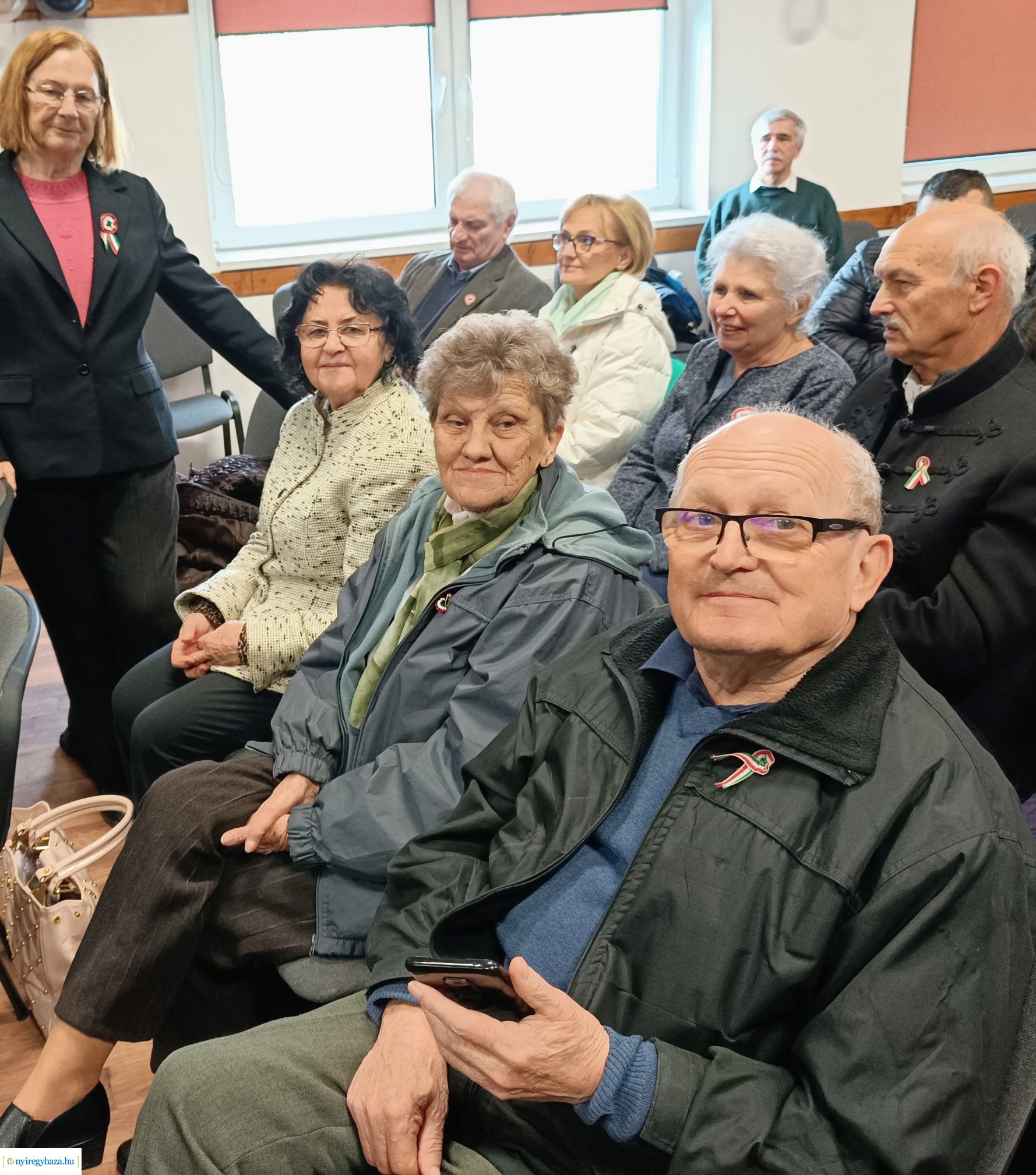 Nyugdíjasok a koltói szavalóversenyen