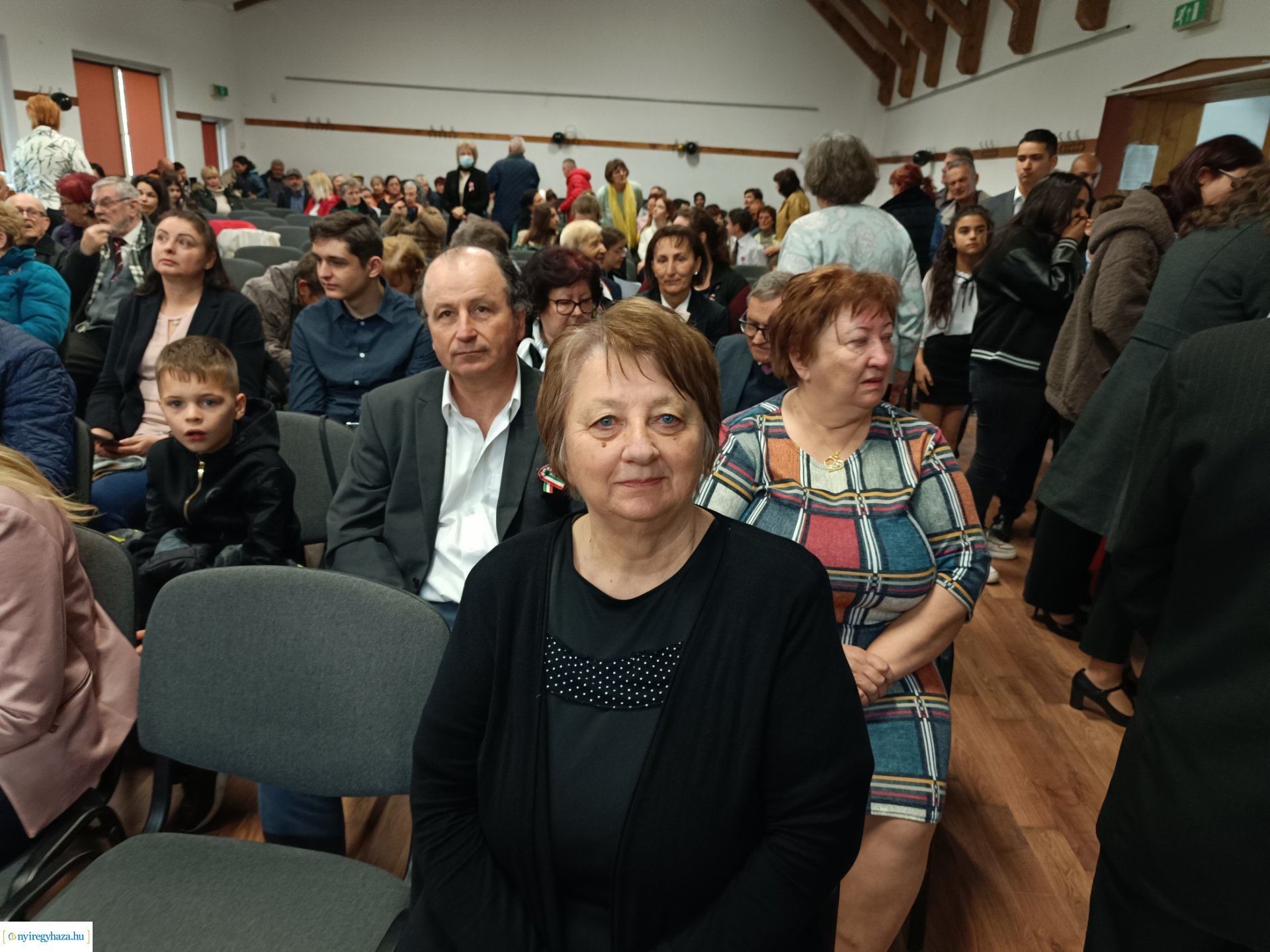 Nyugdíjasok a koltói szavalóversenyen