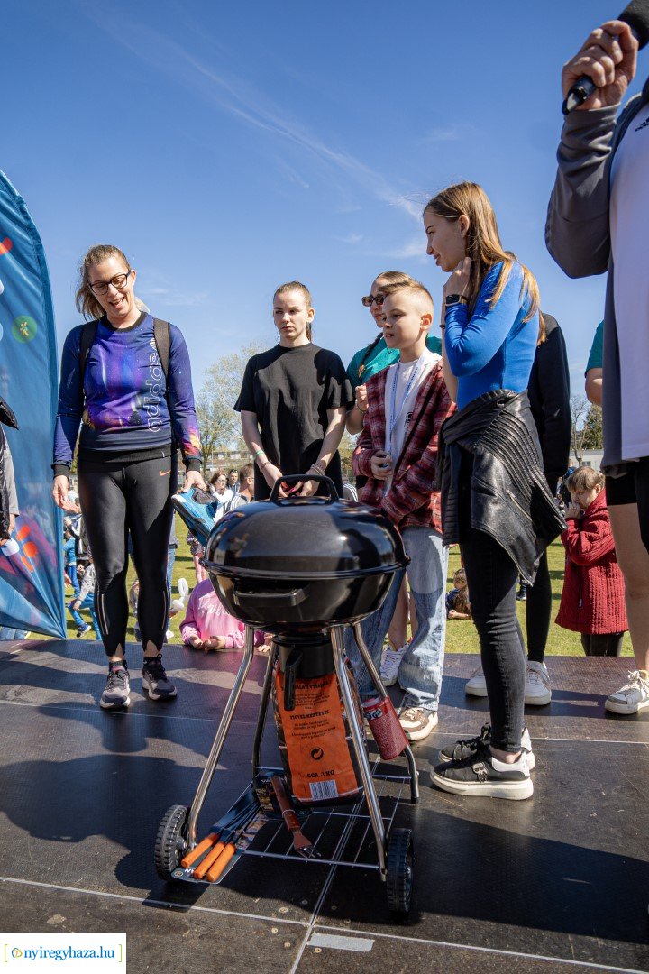 Nyuszi Futás 2024 a Nyíregyházi Atlétikai Centrumban