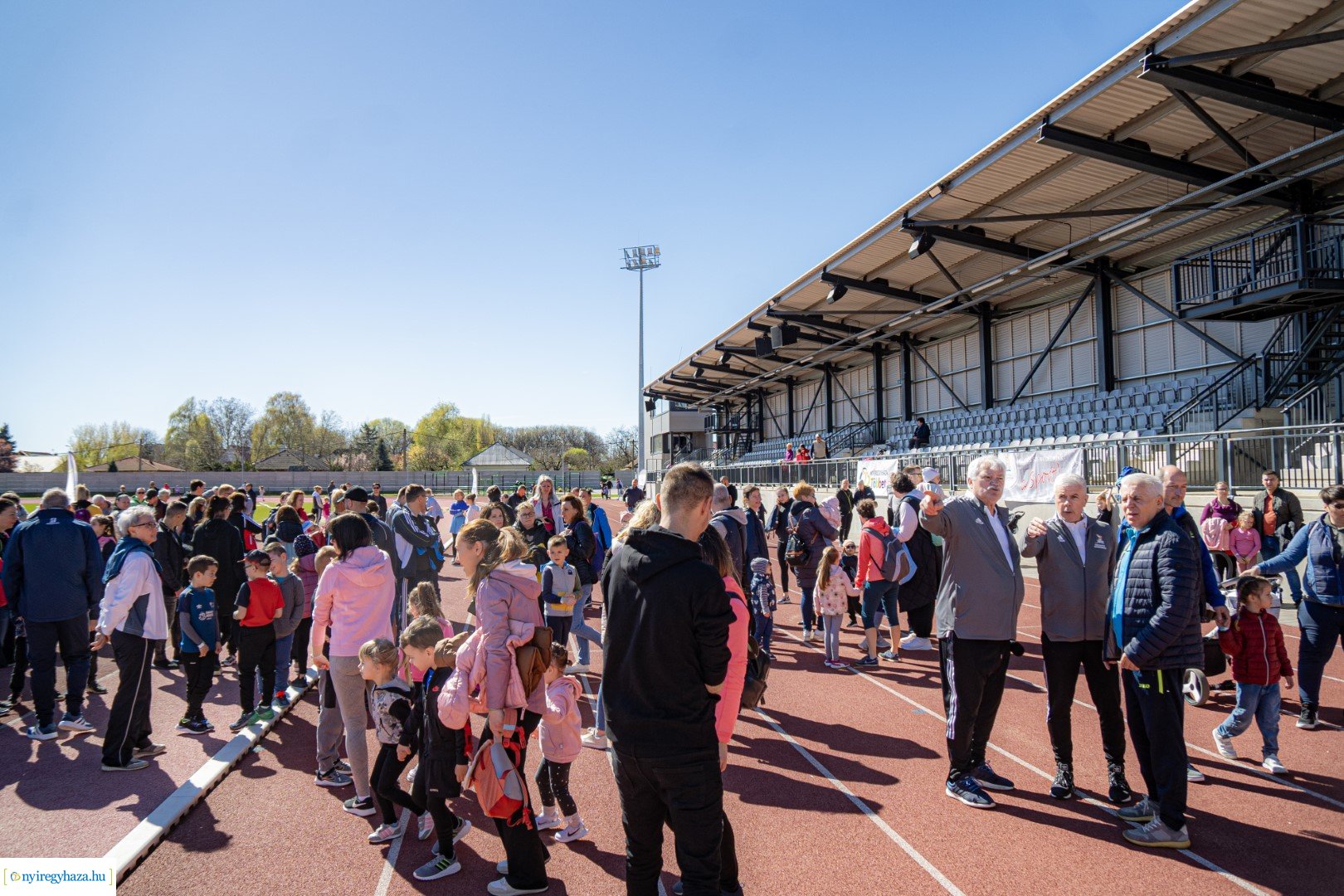 Nyuszi Futás 2024 a Nyíregyházi Atlétikai Centrumban