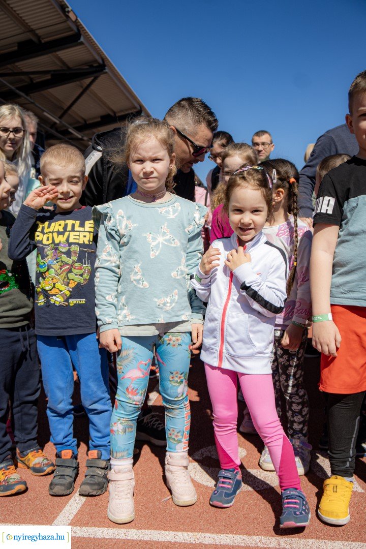 Nyuszi Futás 2024 a Nyíregyházi Atlétikai Centrumban