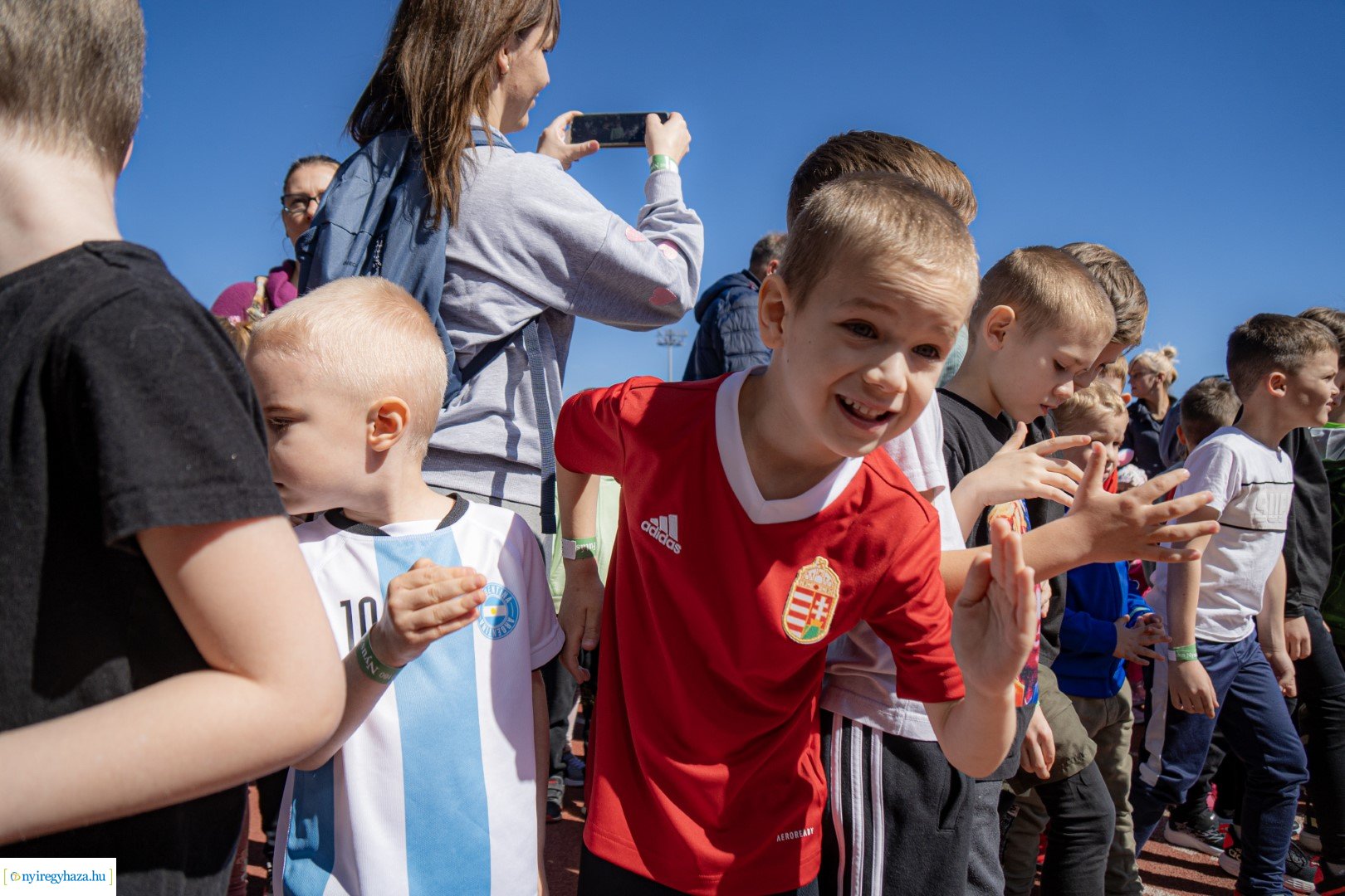 Nyuszi Futás 2024 a Nyíregyházi Atlétikai Centrumban