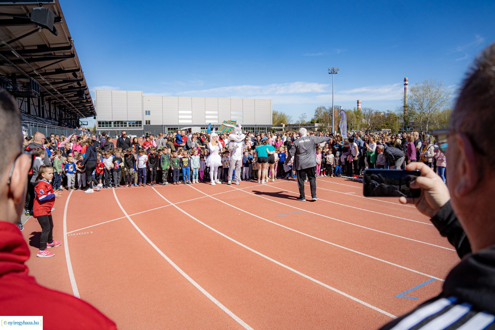 Nyuszi Futás 2024 a Nyíregyházi Atlétikai Centrumban