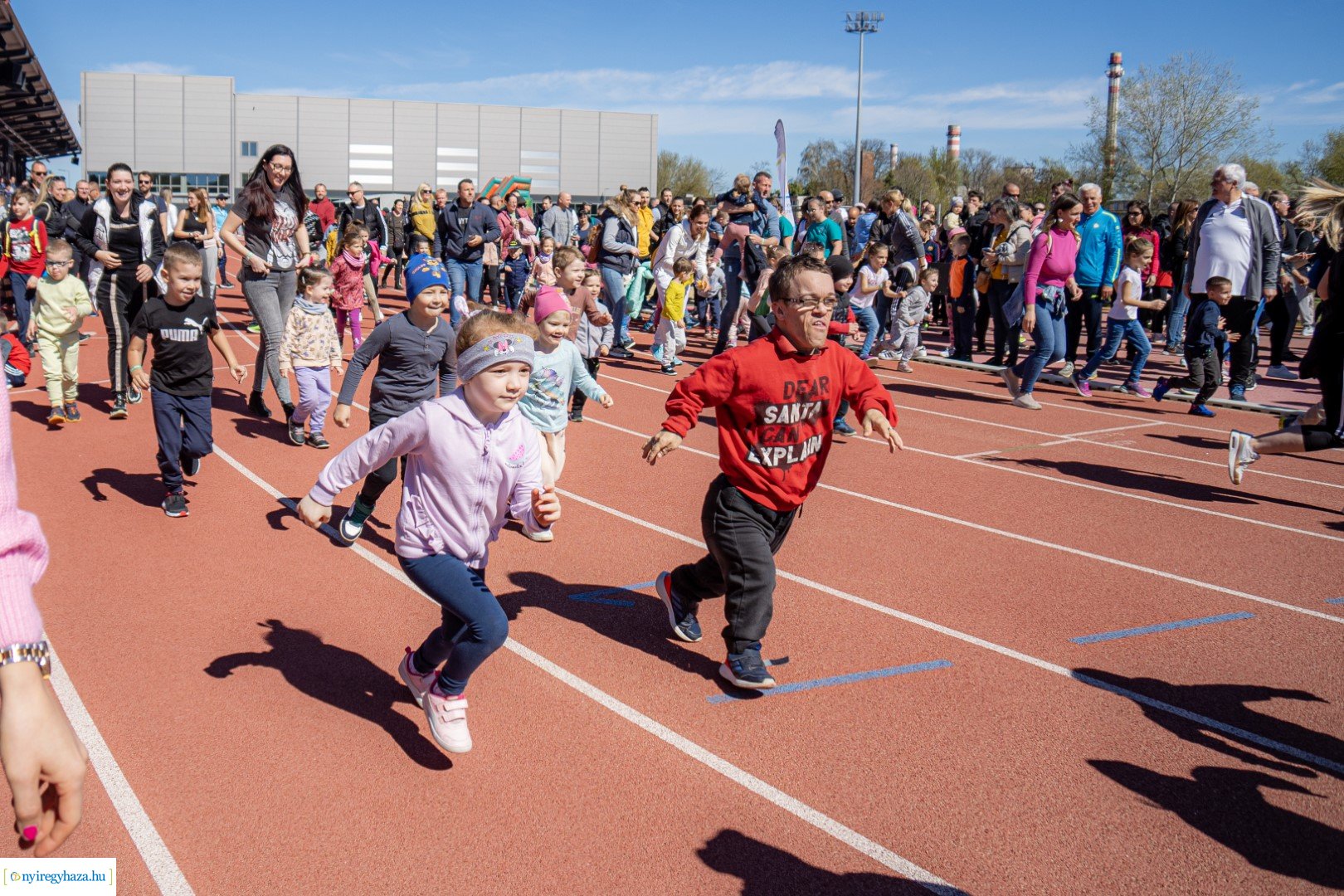 Nyuszi Futás 2024 a Nyíregyházi Atlétikai Centrumban