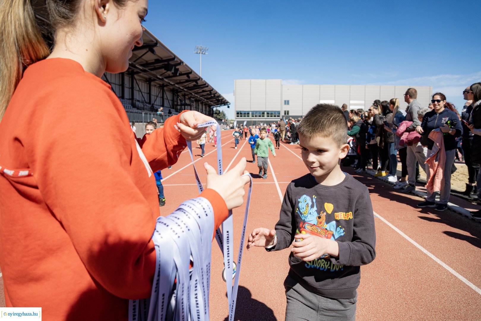 Nyuszi Futás 2024 a Nyíregyházi Atlétikai Centrumban